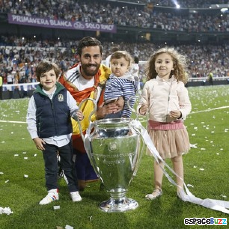 Illustration de l'article : Les 15 papas footballeurs qui vont vous donner envie d’avoir des enfants