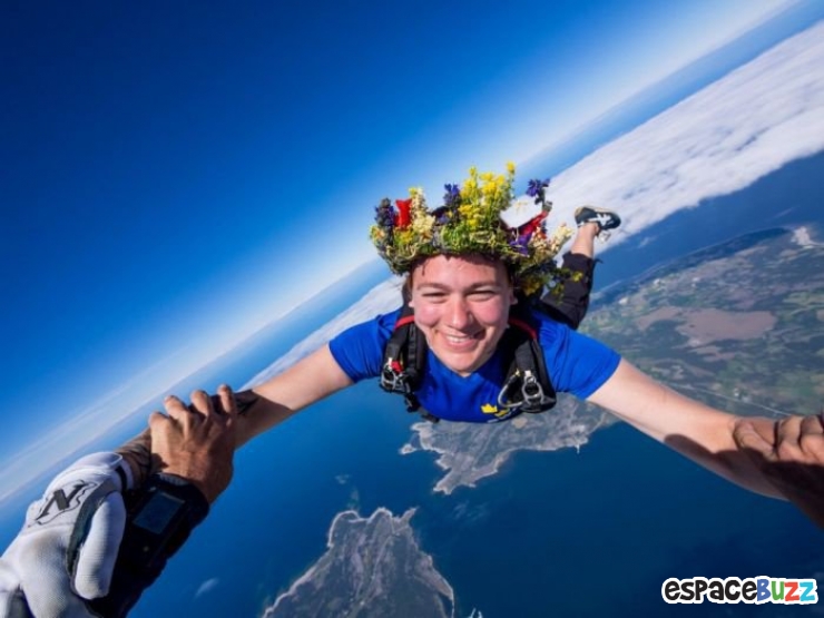 Illustration de l'article : Un parachutiste nous fait vivre de vertigineuses sensations avec de superbes clichés