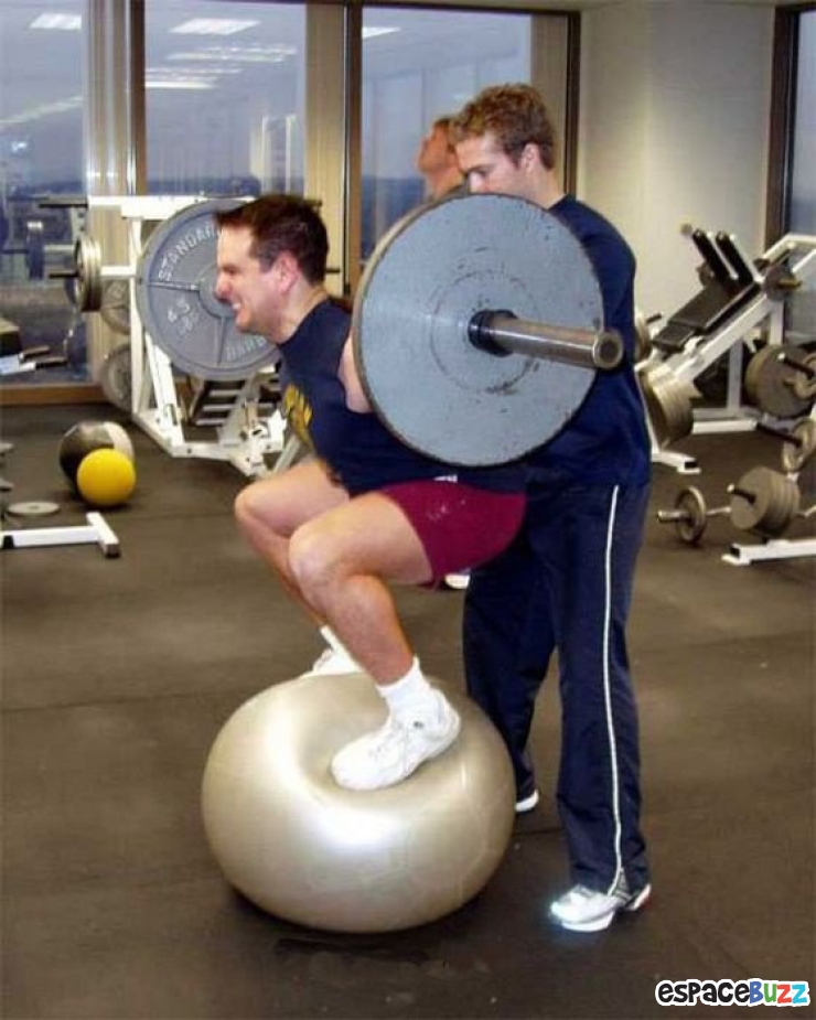 Illustration de l'article : Top 10 des personnes qui d&eacute;fient la mort avec stupidit&eacute; 