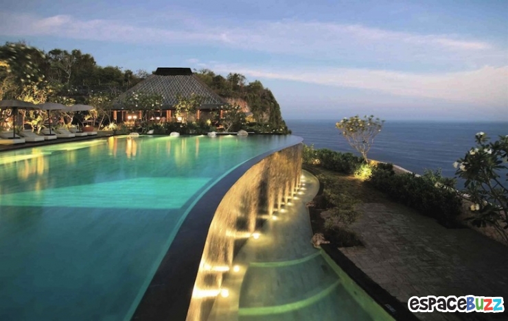 Illustration de l'article : Les 29 piscines d'hôtels les plus belles du monde!