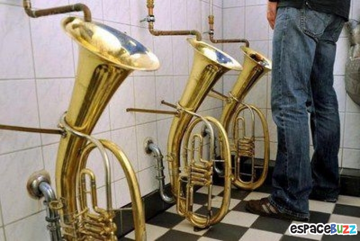 Illustration de l'article : Les 27 Toilettes les plus Insolites du Monde!