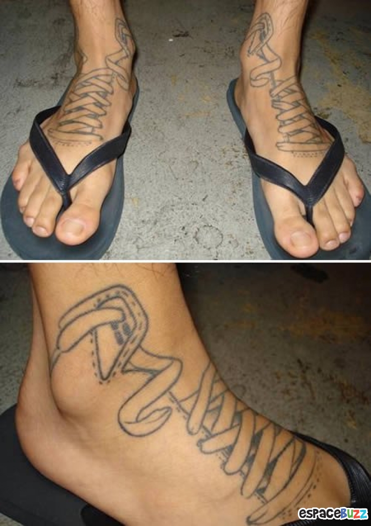 Illustration de l'article : Les 10 pires tatouages de pieds.