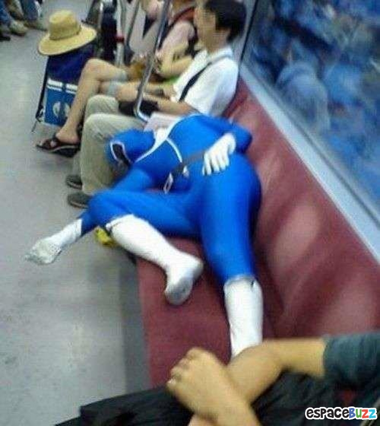 Illustration de l'article : Top 20 des personnes bizarres qu’on risque de croiser dans le métro.