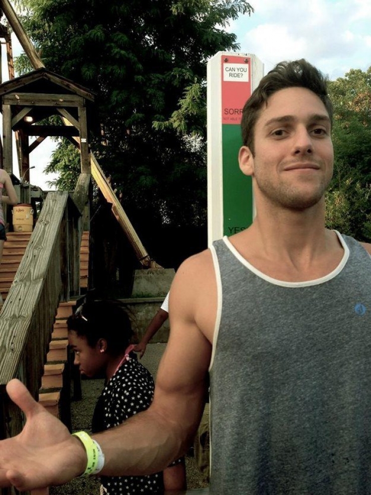 Illustration de l'article : 21 soucis que rencontrent les personnes de grande taille