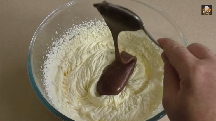 Illustration de l'article : Comment réaliser une délicieuse mousse au Nutella en 3 minutes?