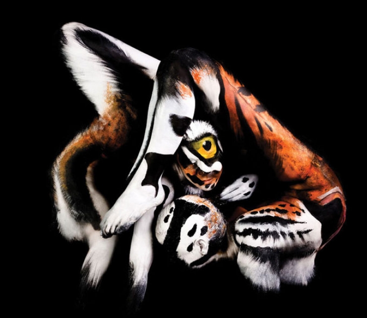 Illustration de l'article : Quand body-painting et contorsionnisme se rencontrent : 17 oeuvres signées Emma Fay