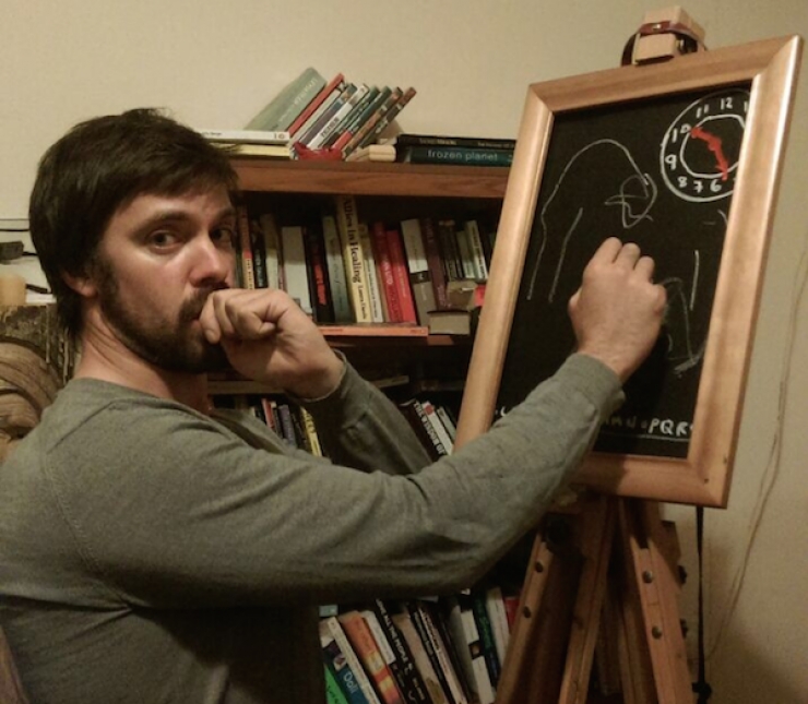 Illustration de l'article : Pour sceller un peu plus l'amour qu'ils se portent, ces deux frères ont décidé de recréer leurs photos d'enfance!