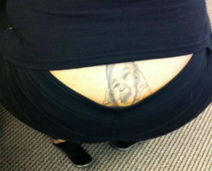 Illustration de l'article : 15 personnes qui ne se sont visiblement pas rendues chez les meilleurs tatoueurs de la planète