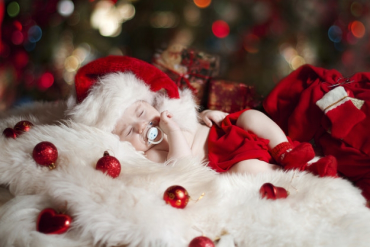 Illustration de l'article : Noël arrive à grands pas, l'occasion de découvrir ces 29 bébés parfaitement dans l'esprit de cette fête!