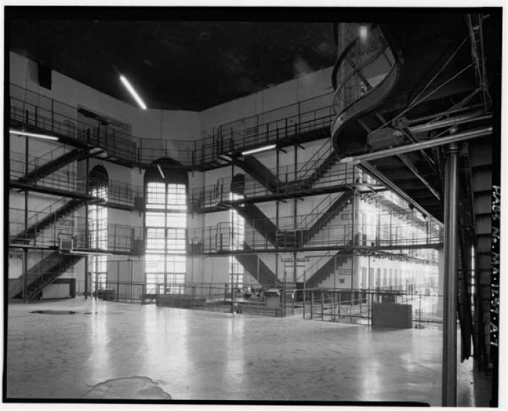 Illustration de l'article : Ces gens en ont eu marre de voir des b&acirc;timents abandonn&eacute;s, ce qu'ils en ont fait est impressionnant! Quelle cr&eacute;ativit&eacute;!