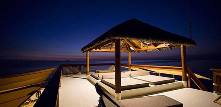 Illustration de l'article : Découvrez Cloud 9, un bar-restaurant flottant unique en son genre