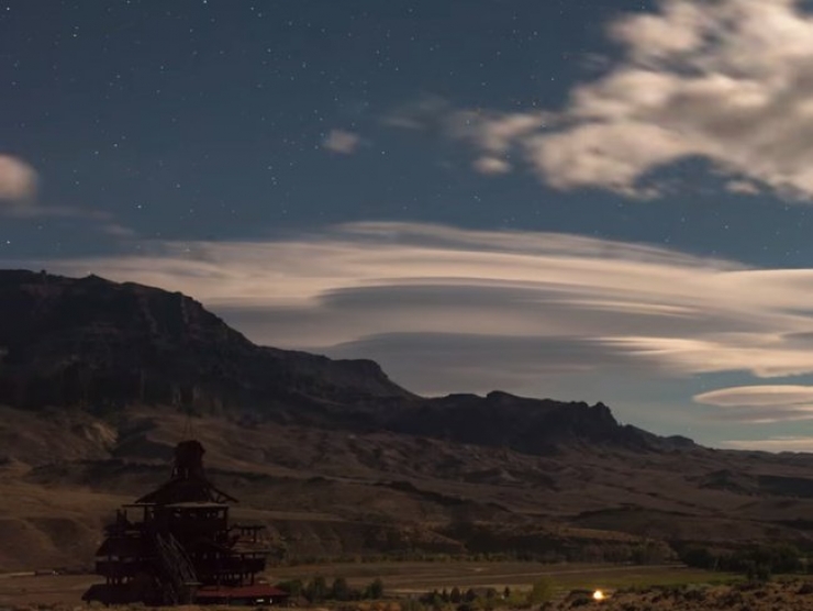 Illustration de l'article : D&eacute;couvrez The Smith Mansion, cette fascinante maison en bois abandonn&eacute;e