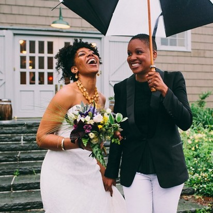 Illustration de l'article : Toute la magie des mariages sous la pluie &agrave; travers 24 clich&eacute;s magnifiques!