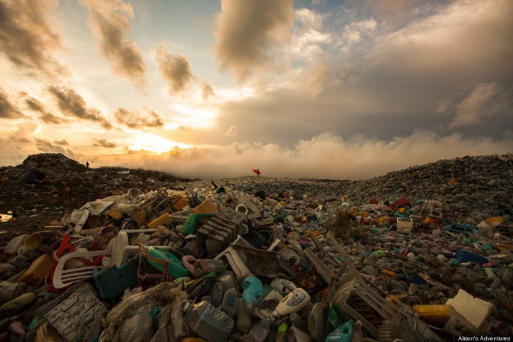 Illustration de l'article : 9 photos de Thilafushi, cette &icirc;le des Maldives devenue d&eacute;charge