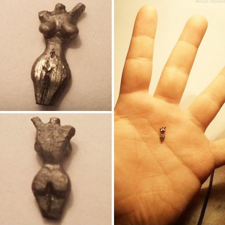 Illustration de l'article : Cet artiste sculpte de mines de crayon. Découvrez 10 de ses incroyables minuscules créations