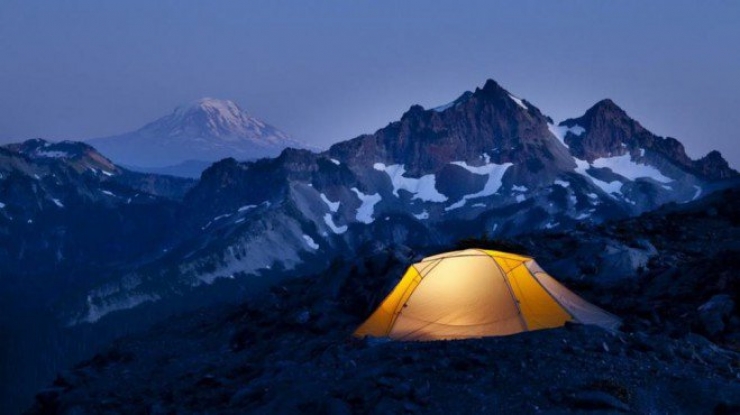 Illustration de l'article : Camping: 14 Spots parmi les plus impressionnants au monde!