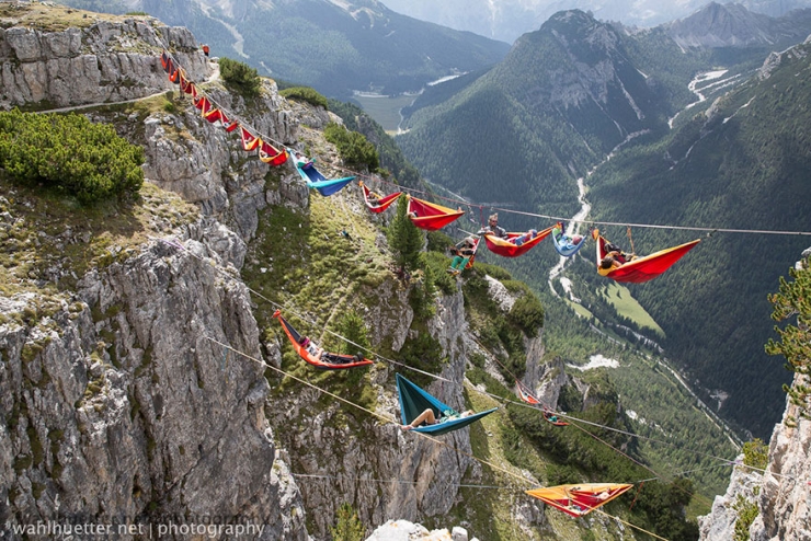 Illustration de l'article : Highline Reunion de Monte Piana : le rendez-vous des casse-cous qui n'ont pas le vertige