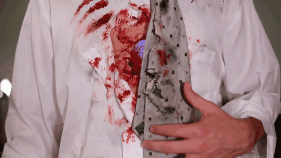 Illustration de l'article : Il crée de terrifiants déguisements combinant smartphone et application mobile