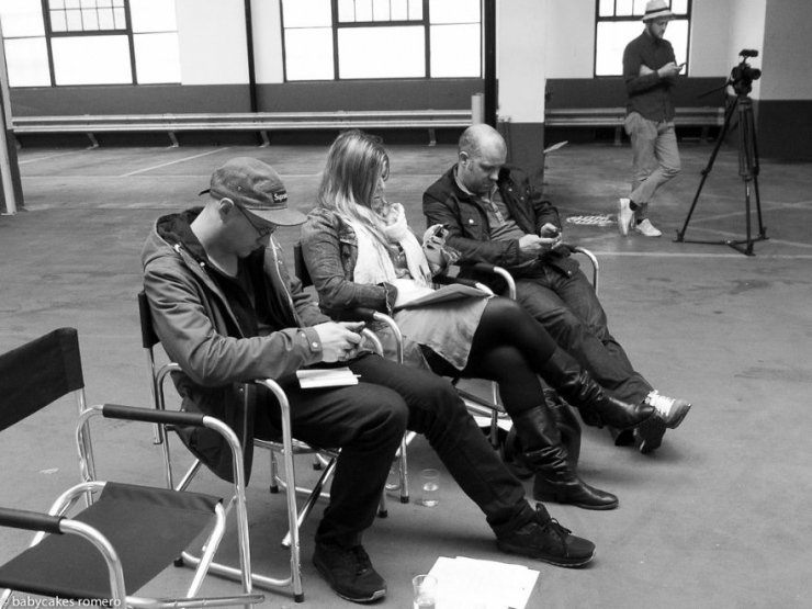 Illustration de l'article : 12 photos sign&eacute;es Babycakes Romero qui montrent &agrave; quel point les smartphones ont envahi nos vies