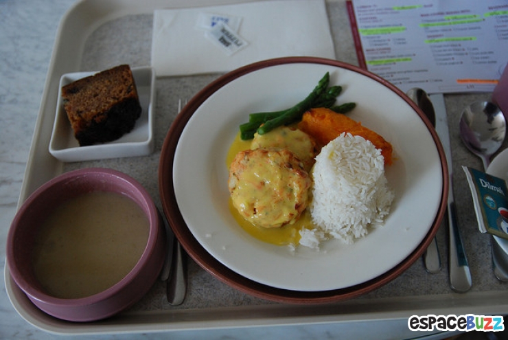 Illustration de l'article : 15 repas servis dans les h&ocirc;pitaux de diff&eacute;rents pays