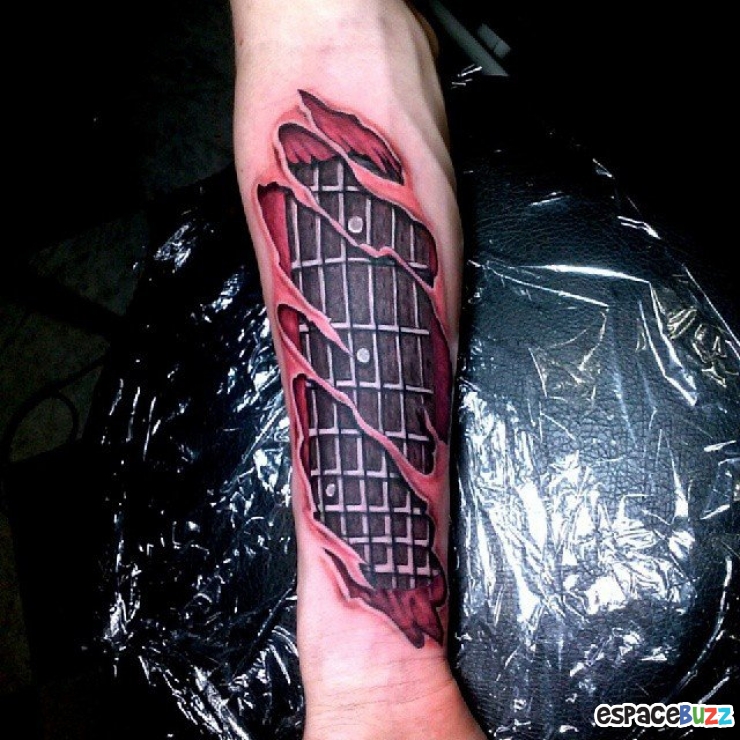 Illustration de l'article : 15 mordus de musique qui se sont fait tatouer leur passion