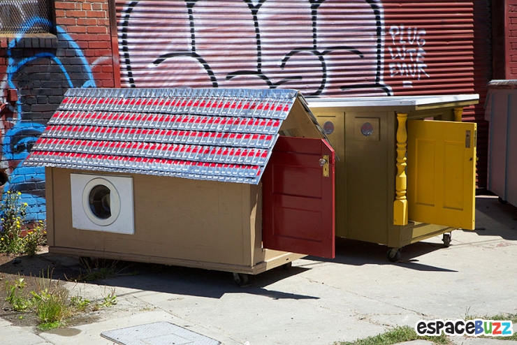 Illustration de l'article : Gregory Kloehn recycle tout ce qu'il trouve pour en faire des Abris pour Sdf!