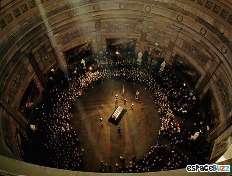 Illustration de l'article : 22 photos d'&eacute;v&egrave;nements historiques vus sous un autre angle