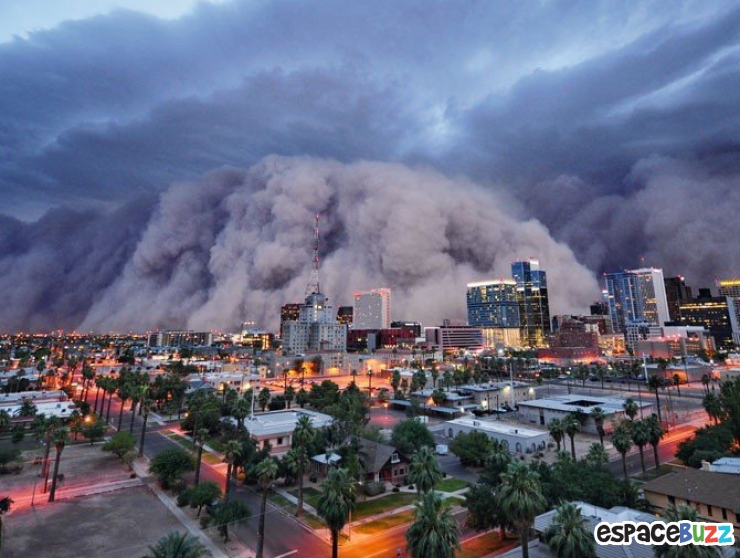 Illustration de l'article : Quand le ciel se fait mena&ccedil;ant... 29 images aussi inqui&eacute;tantes qu'admirables de cieux en col&egrave;re