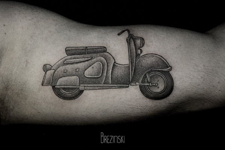 Illustration de l'article : 11 superbes "dot tattoos" signés Ilya Brezinski