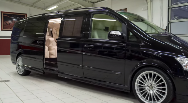 Illustration de l'article : D&eacute;couvrez Klassen, le van qui s'&eacute;tire pour se transformer en limousine
