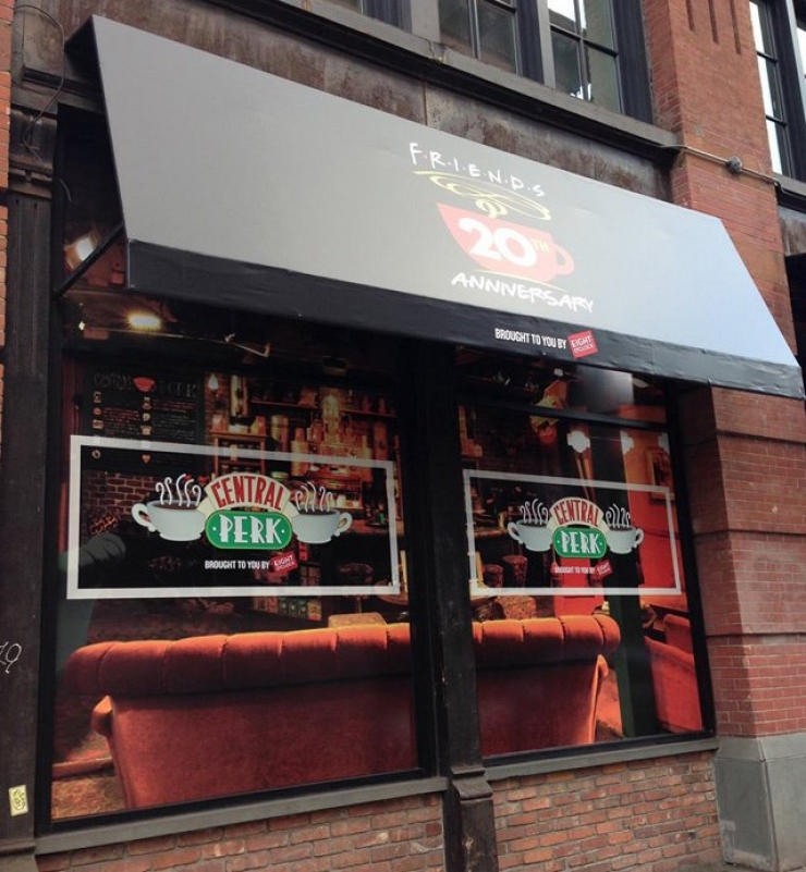 Illustration de l'article : Le bar "Central Perk" de la série Friends ouvre ses portes pendant un mois