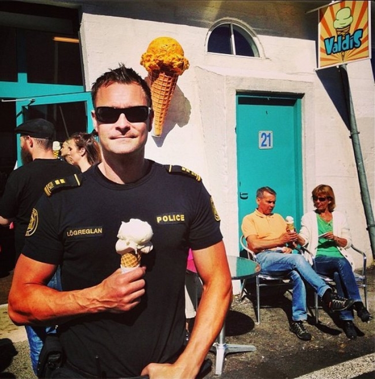 Illustration de l'article : Les policiers islandais savent se détendre. La preuve en 14 photos