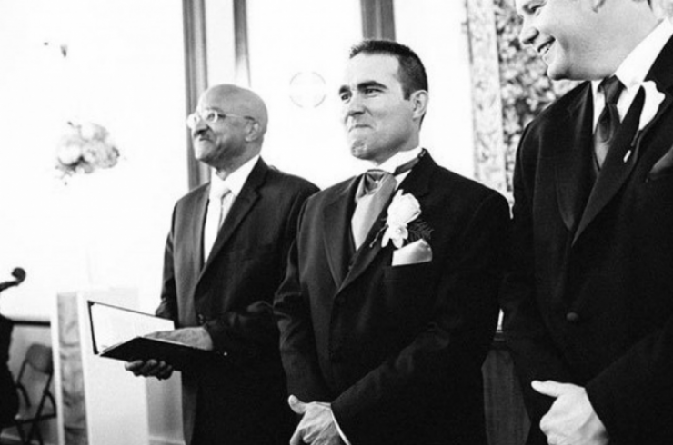 Illustration de l'article : 18 photos d'hommes qui voient leur épouse arriver en robe de mariée