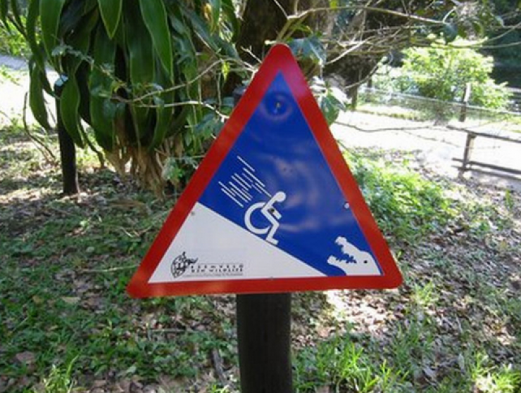 Illustration de l'article : 20 panneaux de signalisation qui ne manquent pas d'humour