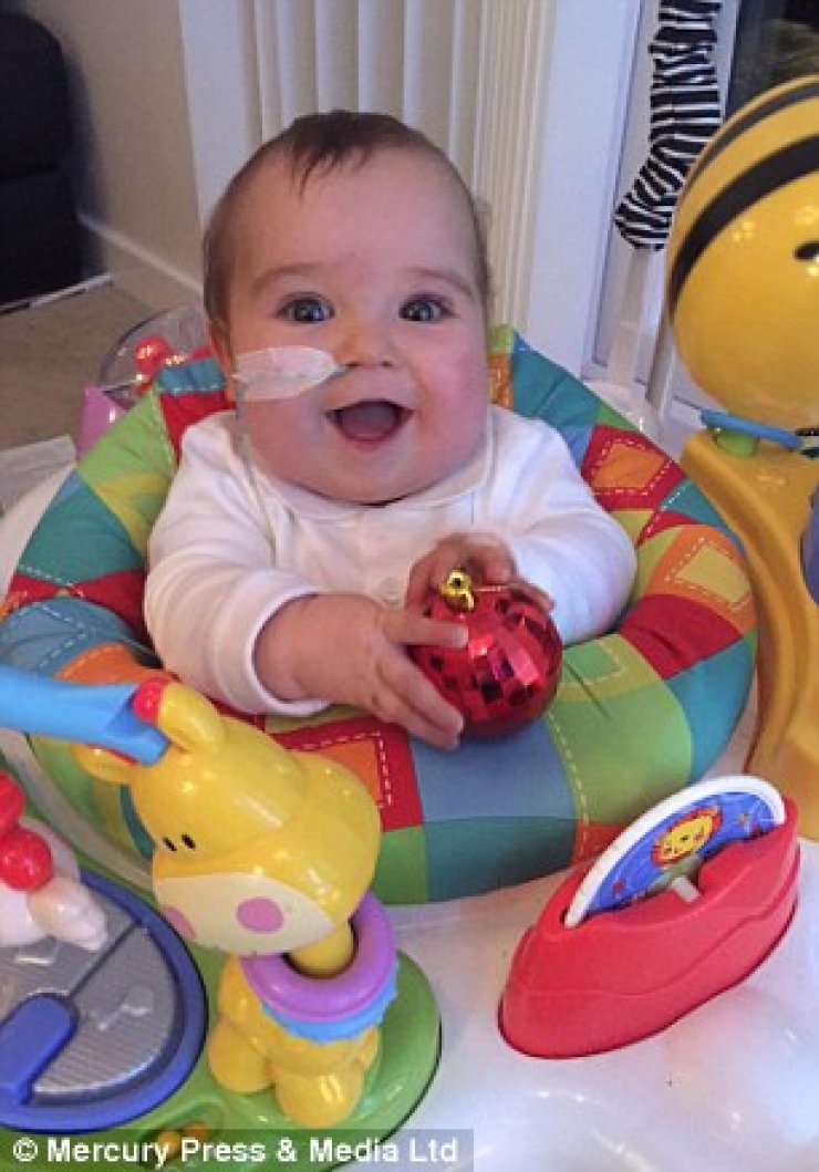 Illustration de l'article : N&eacute; avec la moiti&eacute; d'un coeur, ce b&eacute;b&eacute; n'aurait pas du rester en vie... C'est un vrai miracle !