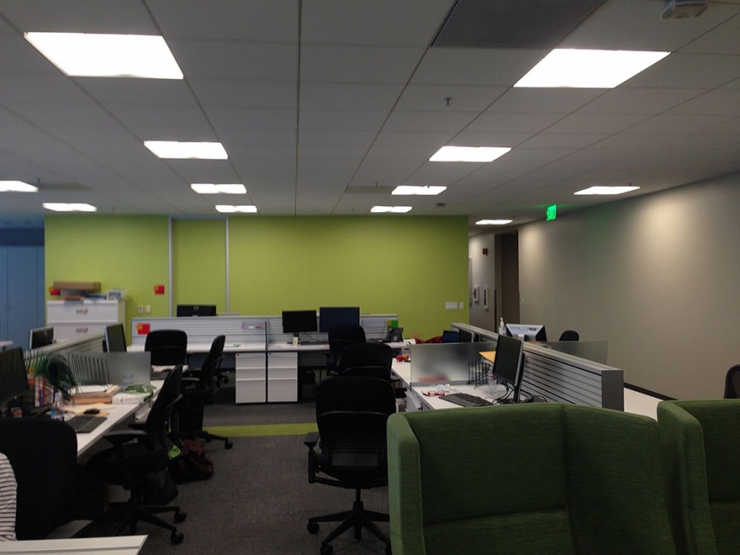 Illustration de l'article : Il se procure des milliers de Post-It et ce qu'il en fait est tous simplement G&Eacute;NIAL !