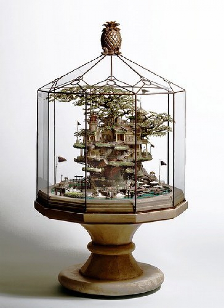 Illustration de l'article : Il transforme des bonsa&iuml;s en magnifiques maisons miniatures