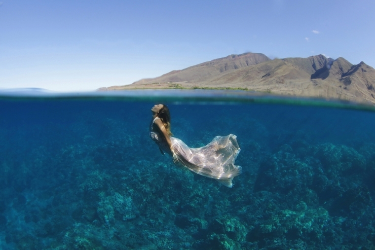 Illustration de l'article : Ne voulant pas de photos de mariage banales, ils immortalisent le moment sous l'eau !