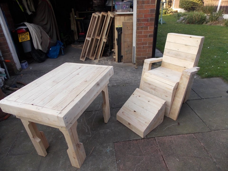 Illustration de l'article : Une nouvelle s&eacute;rie de 149 cr&eacute;ations &agrave; faire &agrave; partir de palettes. Jolie Cr&eacute;ativit&eacute; !