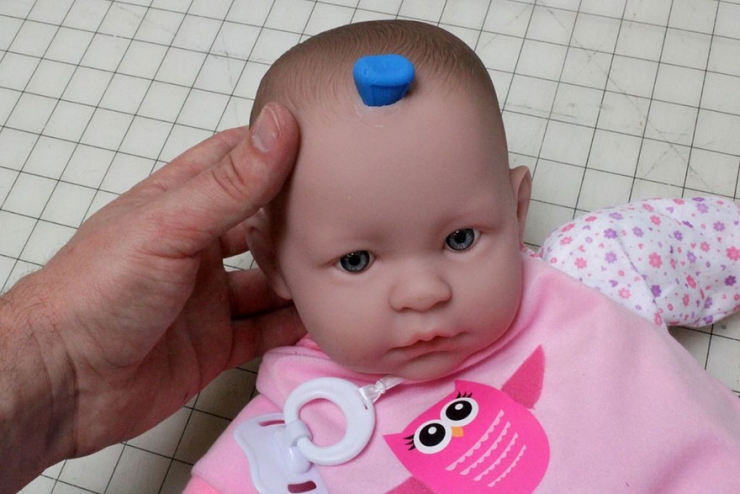 Illustration de l'article : Il voulait boire tranquillement et sans se faire repérer. Découvrez l'étrange gadget qu'il s'est fabriqué