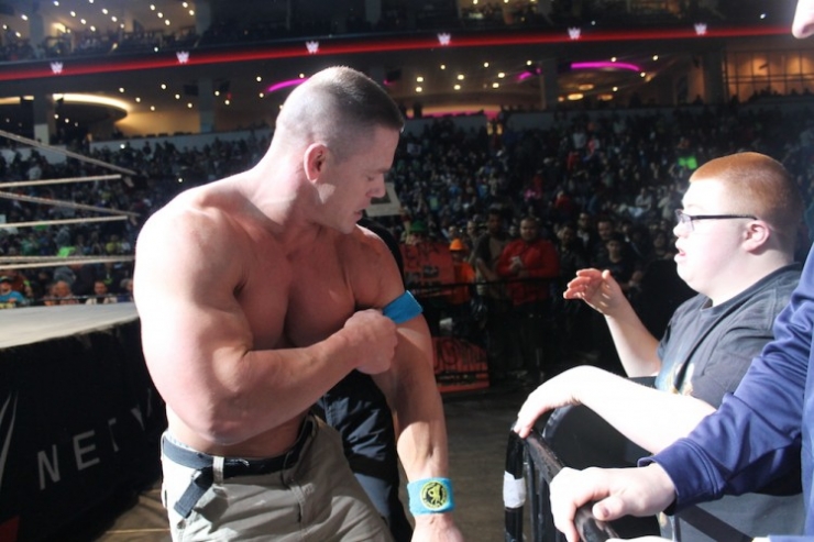 Illustration de l'article : John Cena exauce le voeu d'un adolescent atteint du syndrome de Down