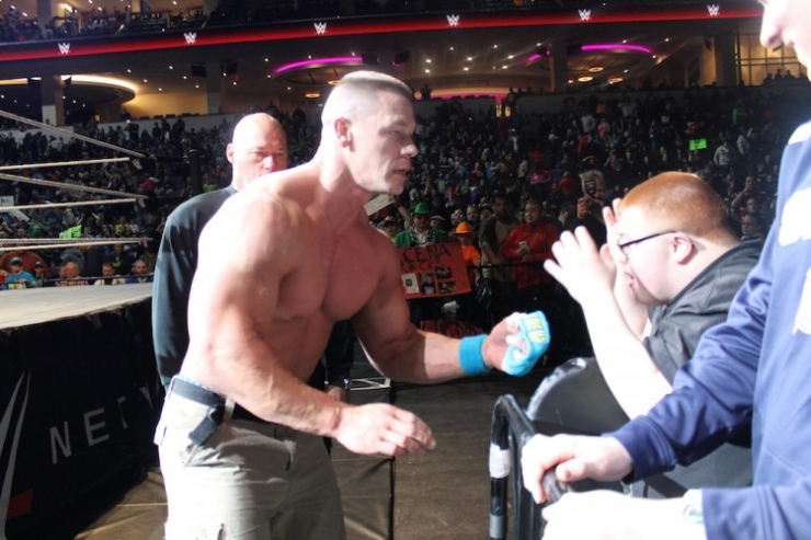 Illustration de l'article : John Cena exauce le voeu d'un adolescent atteint du syndrome de Down