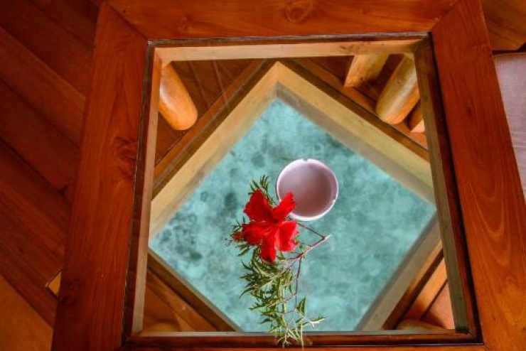 Illustration de l'article : Ce qui ressemble &agrave; une &eacute;norme piscine de loin n'est ni plus ni moins qu'un Paradis sur Terre !