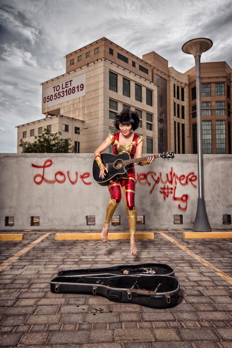 Illustration de l'article : Quand les super-h&eacute;ros deviennent Mme et Mr Tout-le-monde. 15 photos sign&eacute;es Martin Beck