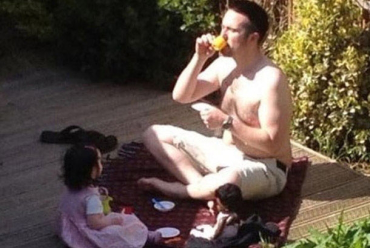 Illustration de l'article : Ces 13 papas m&eacute;ritent une m&eacute;daille pour la patience dont ils font preuve face &agrave; leurs filles...