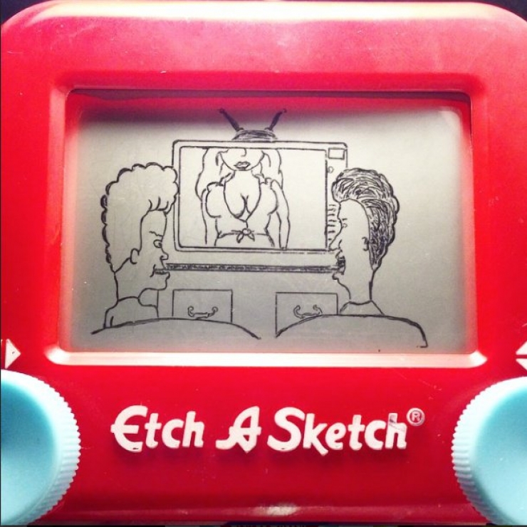 Illustration de l'article : Il r&eacute;alise d'incroyables dessins sur son ardoise magique