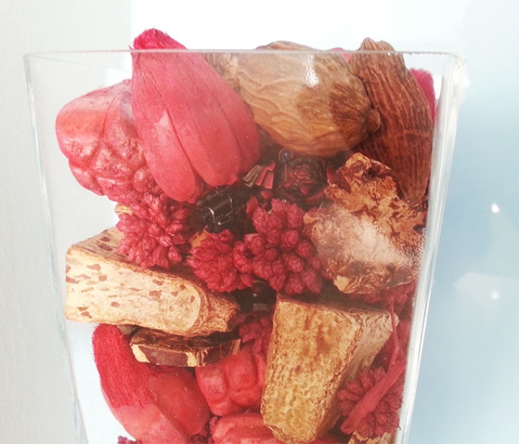 Illustration de l'article : Sa compagne lui interdit la d&eacute;co geek &agrave; la maison. Il a quand-m&ecirc;me trouv&eacute; le moyen de contourner cette "loi"