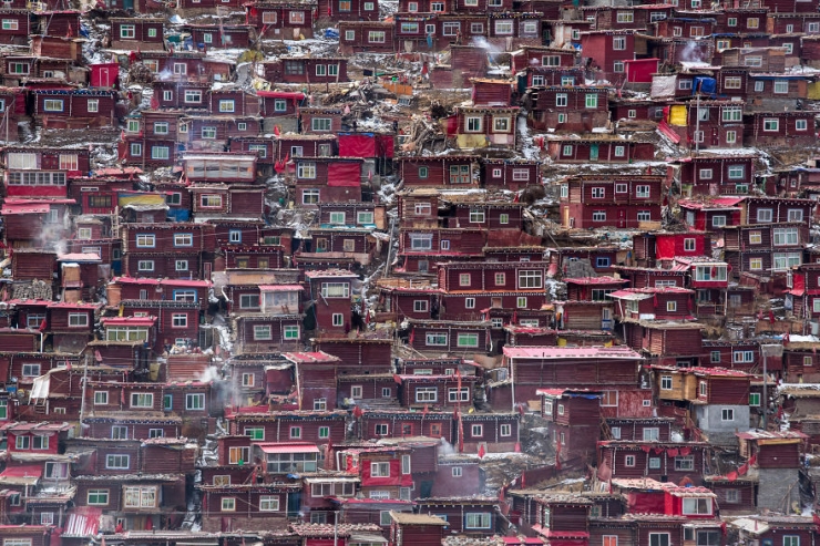 Illustration de l'article : Voyage au royaume des moines tib&eacute;tains... Des clich&eacute;s magnifiques !