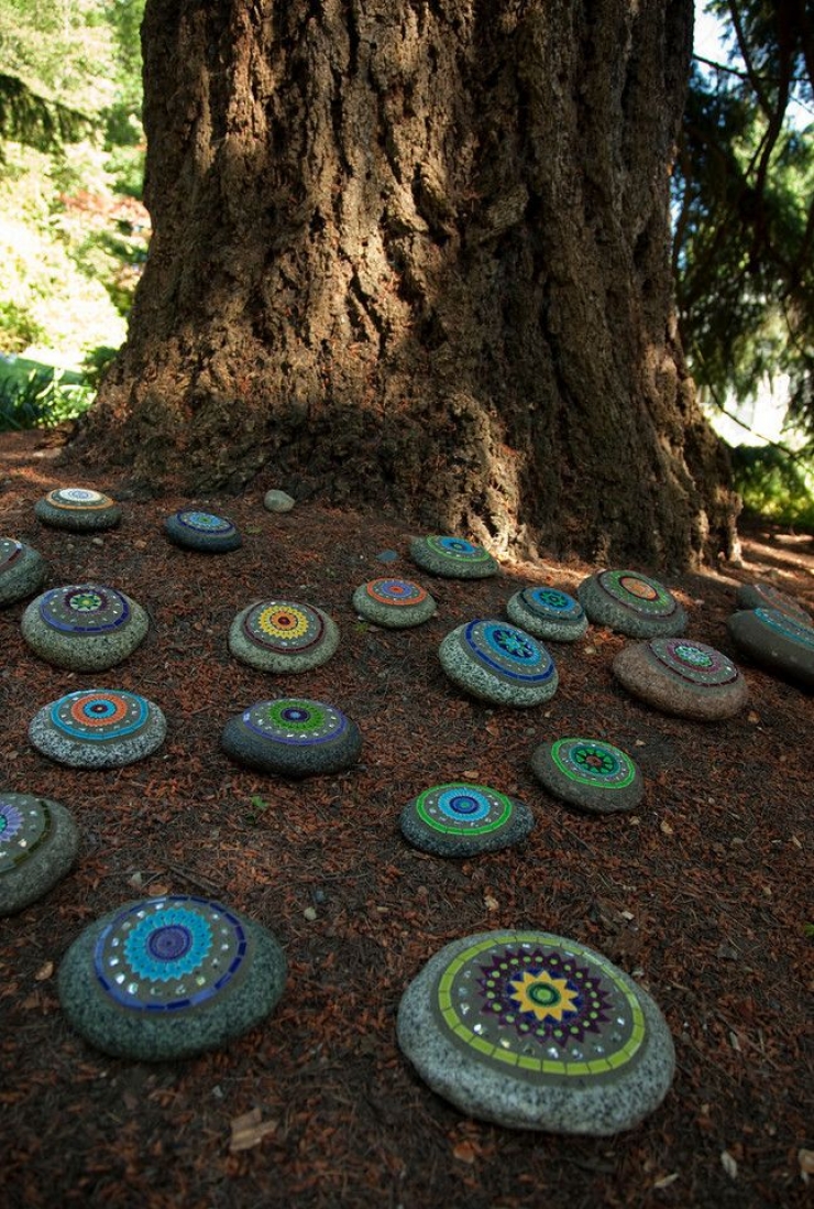 Illustration de l'article : Top 50 des plus belles pierres peintes...Un vrai travail de génie !