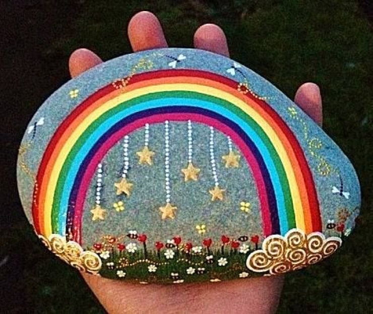 Illustration de l'article : Top 50 des plus belles pierres peintes...Un vrai travail de génie !